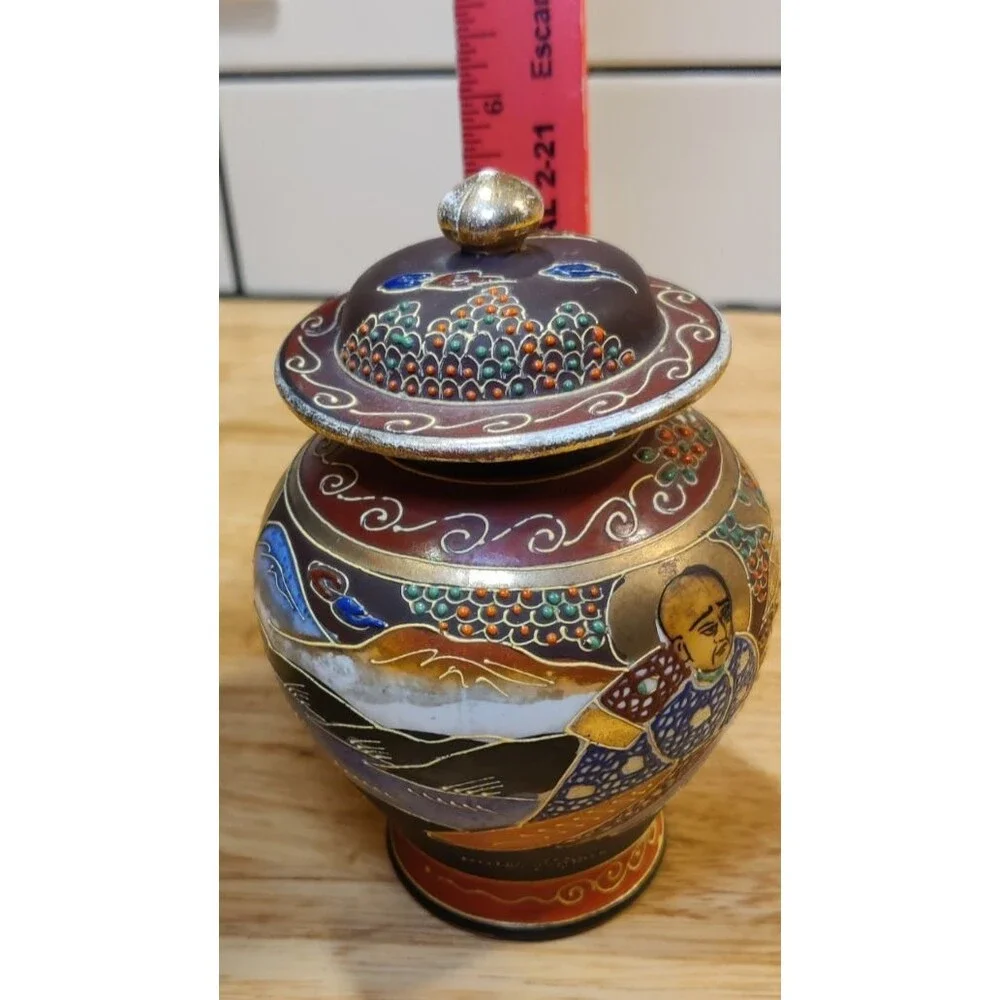 Small VTG Japanese Geisha Porcelain Gilded Satsuma Vase/Lid-Hand Painted Japan